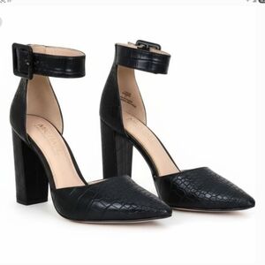 Michael Shannon “Romina” Black Snakeskin Embossed Heels Size 7